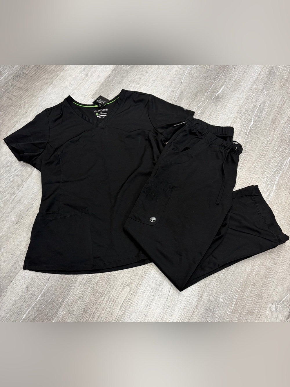 Healing hands Black Short Sleeve Scrub Set